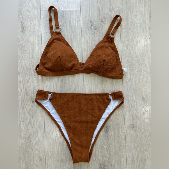 Brown Ribbed Bikini Set - Picture 2 of 3